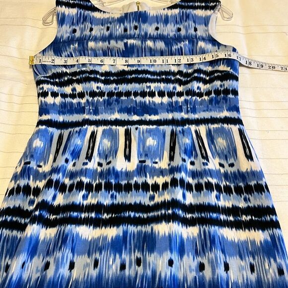 Tahari by Arthur Levine Batique Sleeveless Dress - Picture 4 of 7